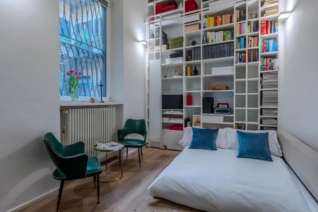 Duomo 8 Min Walk - Sauna Privata, Design & Wi-Fi ミラノ